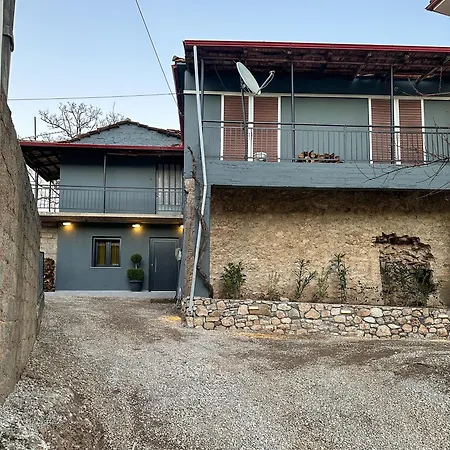 Theoni Luxury Apartment Kalavryta Exterior photo